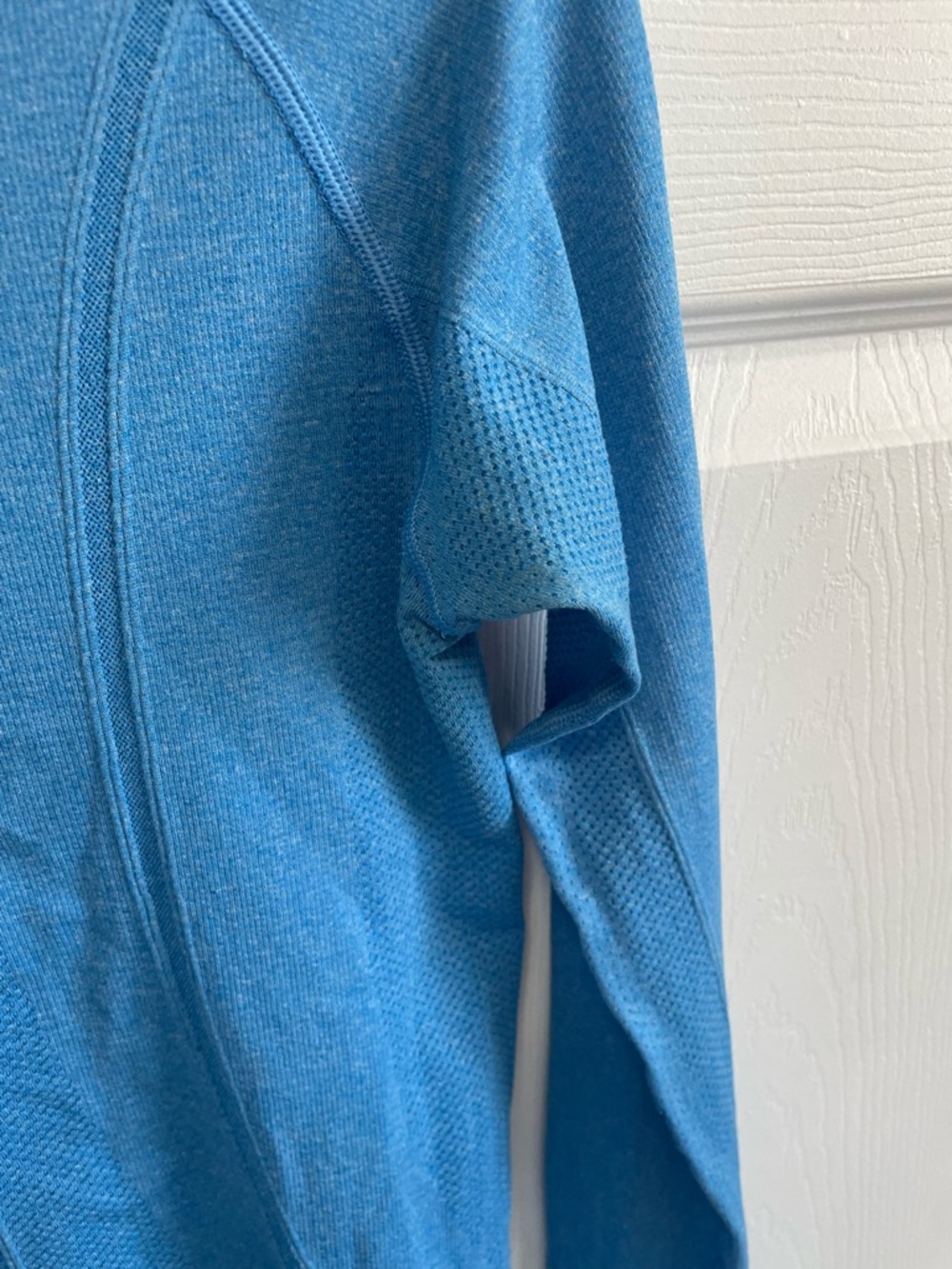 Lululemon long sleeve - Picture 6 of 7